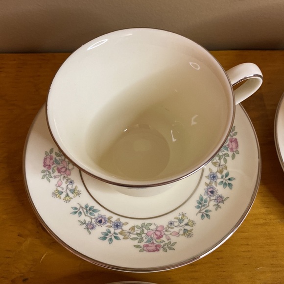 Royal Doulton Minton “Summer Song” Tea Cups and Saucers Set of 4 - Picture 7 of 15